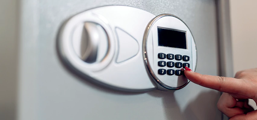 Jewelry Safe Cracking in Colusa, California