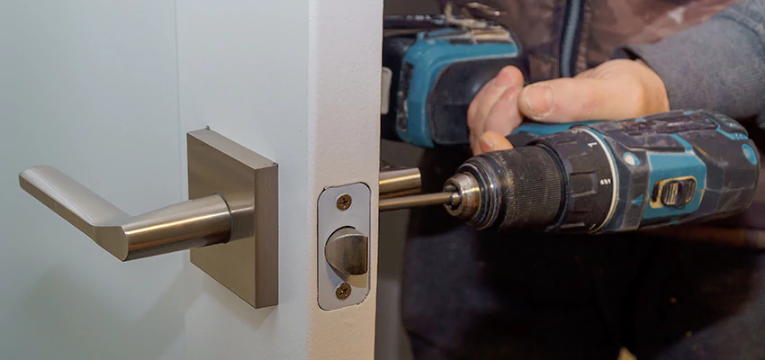 Broken Door Handle Lock Repair in Colusa, California